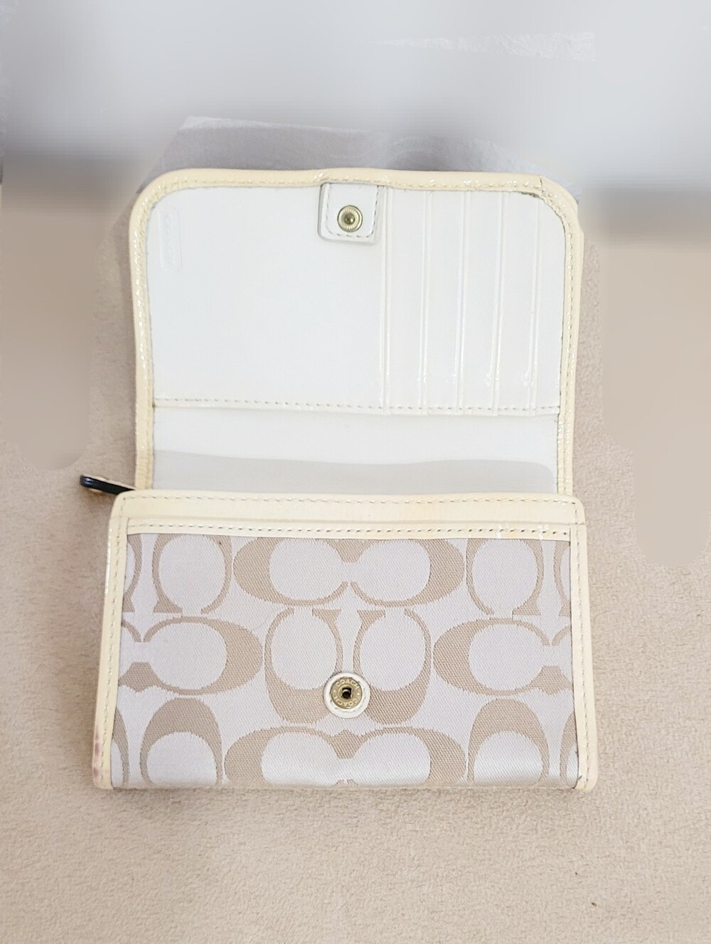 Coach Wallet - Picture 11 of 12